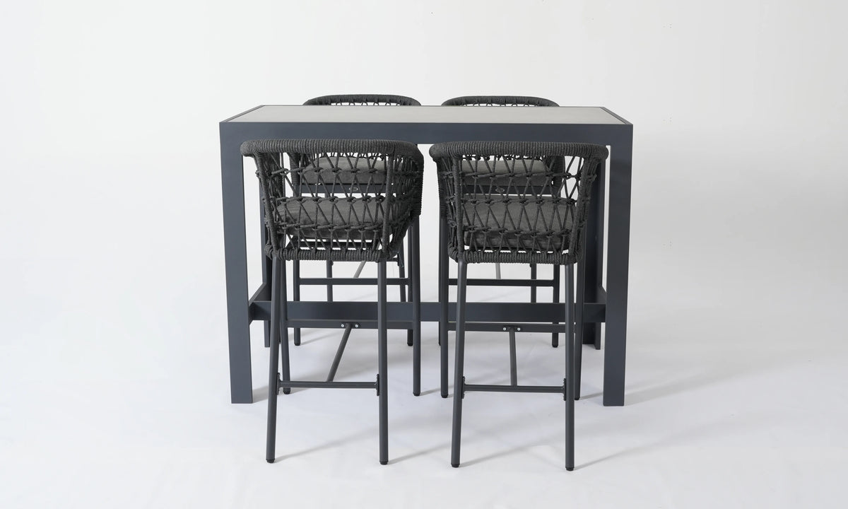 MICHAEL TOWN Bar Stool Set – High-End Outdoor Sophistication