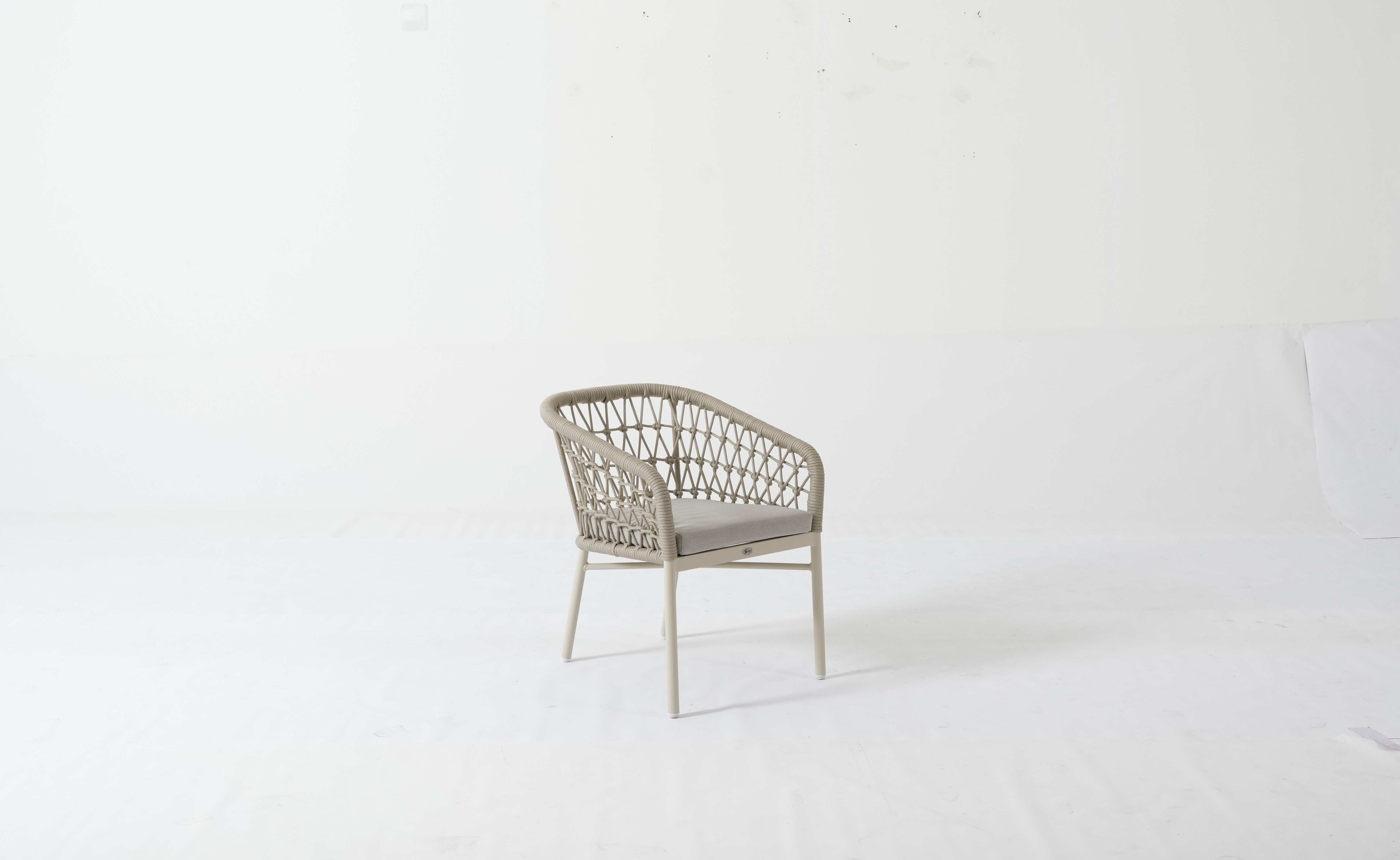 MICHAEL TOWN Dining Chair