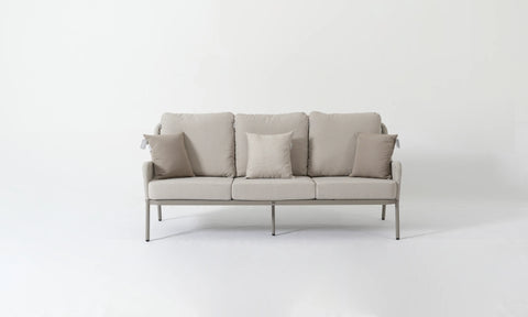 OSCAR Lounge Set – 7-Seater Comfort with Unique Dual-Height Tables