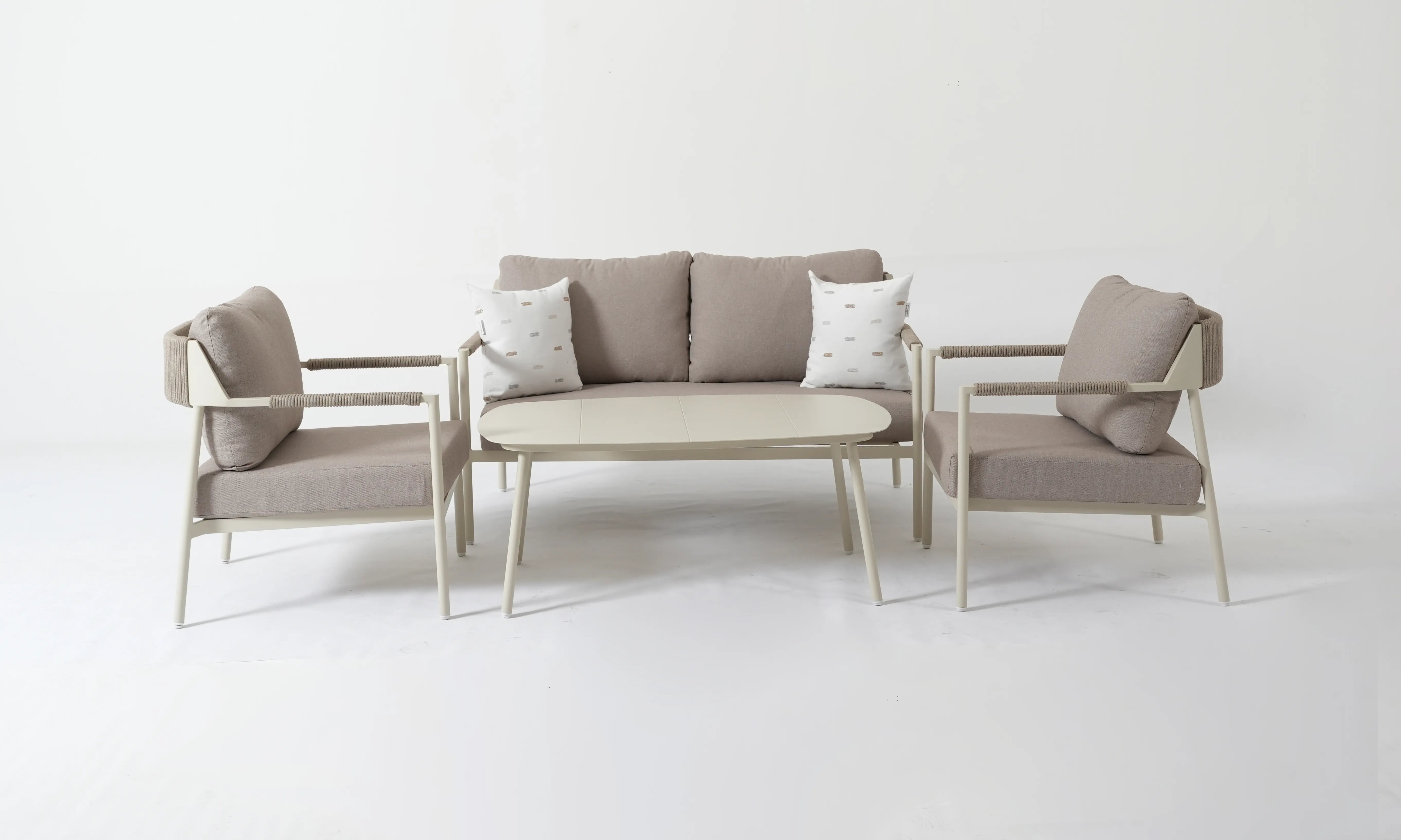 TREVINO Lounge Set – 4-Seater Comfort with Sleek Outdoor Appeal
