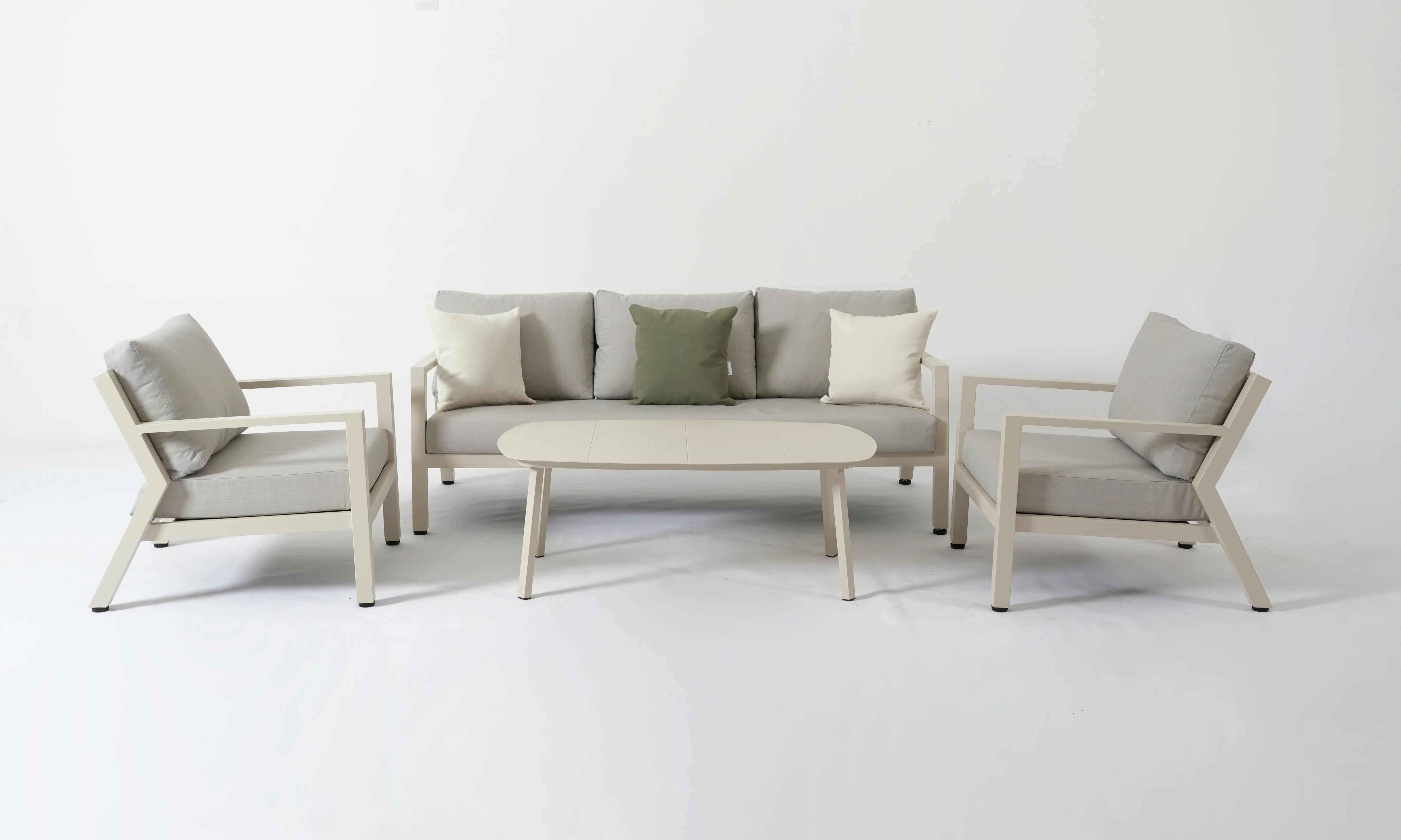 MANUTI Lounge Set – Contemporary Elegance in Aluminum and Rope